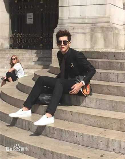 吴亦凡(KRIS)时装周生活照相册