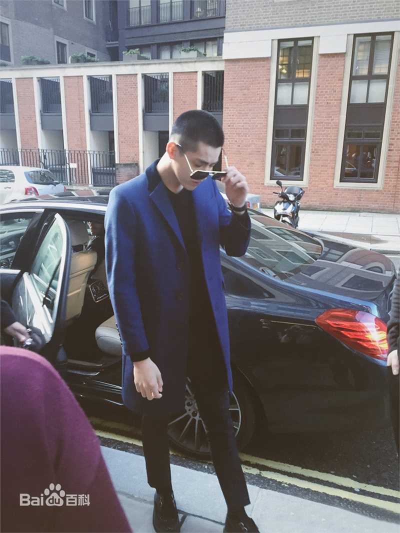 吴亦凡(KRIS)时装周生活照相册