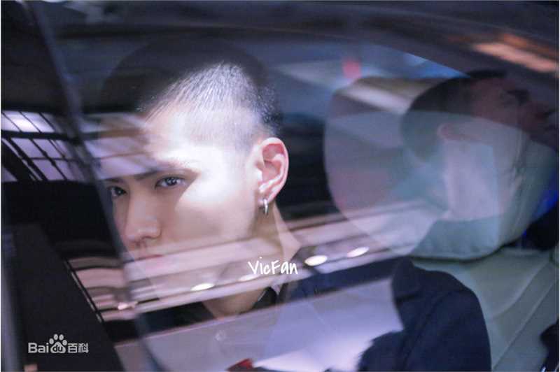 吴亦凡(KRIS)时装周生活照相册