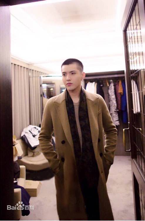 吴亦凡(KRIS)时装周生活照相册