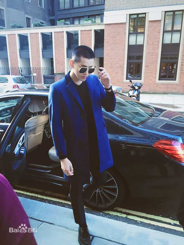 吴亦凡(KRIS)时装周生活照相册
