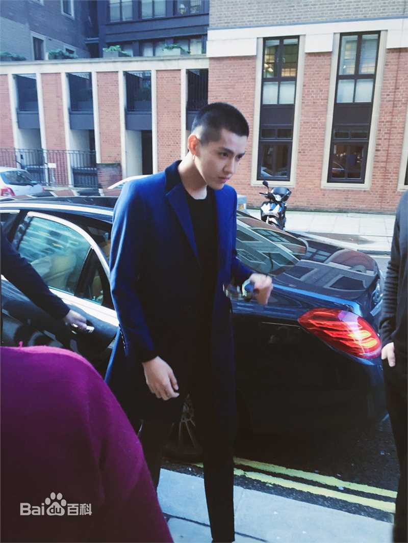 吴亦凡(KRIS)时装周生活照相册