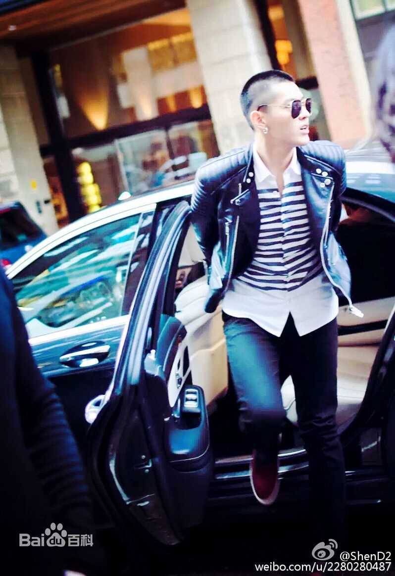 吴亦凡(KRIS)时装周生活照相册