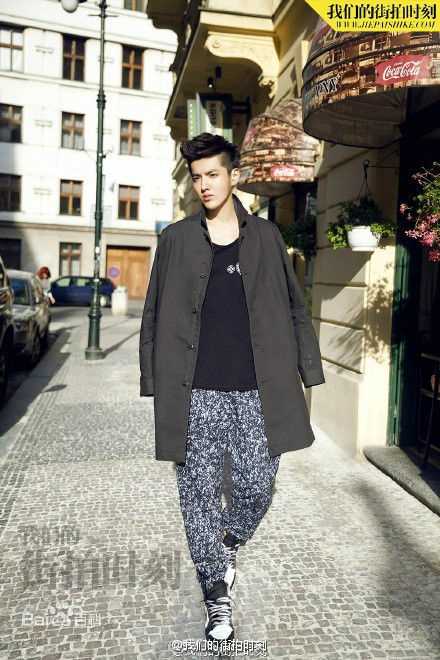 吴亦凡(KRIS) 街拍素颜照壁纸