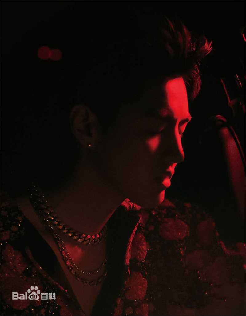 吴亦凡(KRIS)形象代言素颜照相册