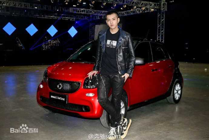 吴亦凡(KRIS)形象代言素颜照相册