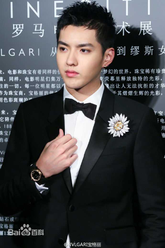 吴亦凡(KRIS)形象代言素颜照相册