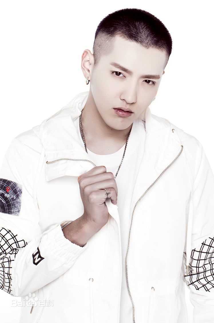 吴亦凡(KRIS)形象代言素颜照相册