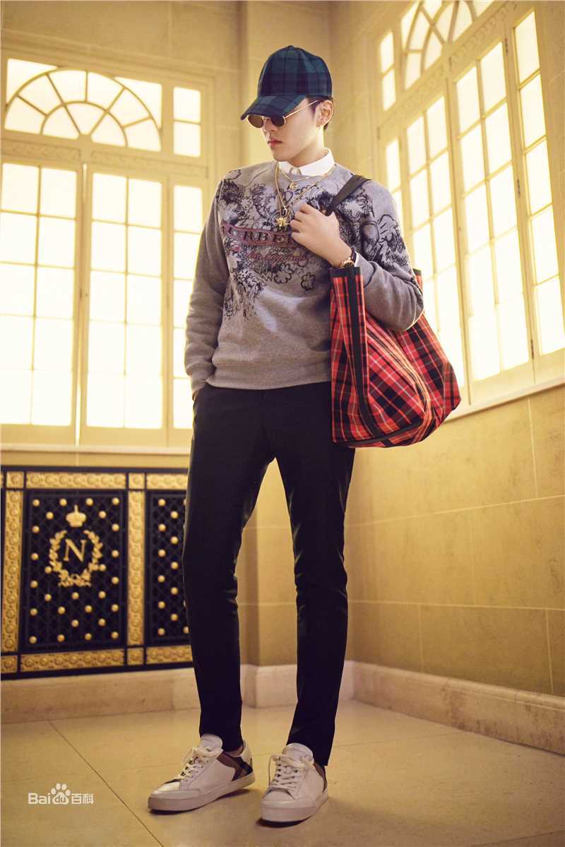 吴亦凡(KRIS)形象代言素颜照相册