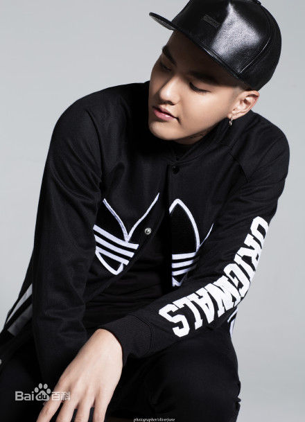 吴亦凡(KRIS)形象代言素颜照相册