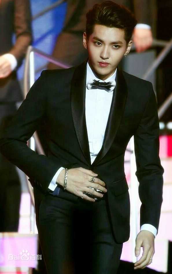 吴亦凡(KRIS)颁奖典礼素颜照相册