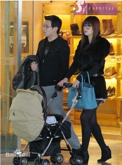 孟瑶(NatalieYaoMeng)生活照壁纸壁纸