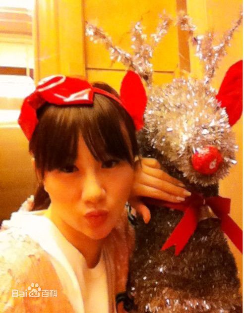 孟瑶(NatalieYaoMeng)生活照壁纸壁纸