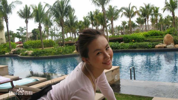 孟瑶(NatalieYaoMeng)生活照壁纸壁纸