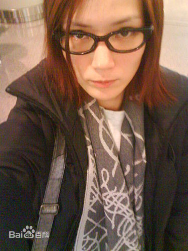 卢巧音(Candy Lo)生活照生活照