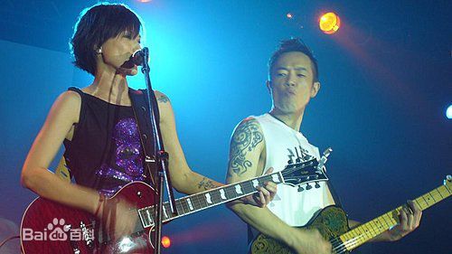 卢巧音(Candy Lo)演出照素颜照壁纸