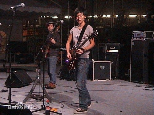 卢巧音(Candy Lo)演出照素颜照壁纸