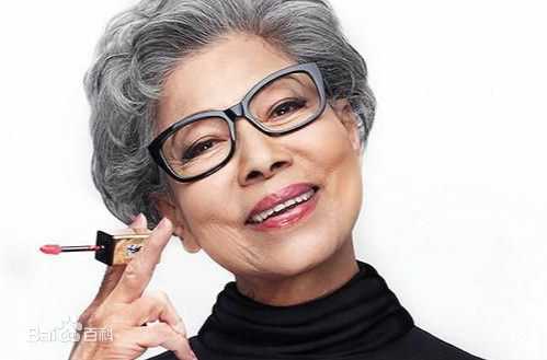 罗兰(Helena Law Lan)前后照片