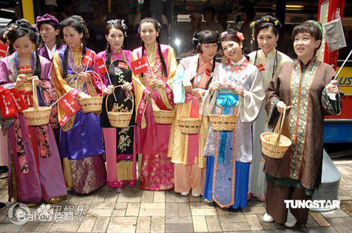 刘玉翠(Rain)王老虎抢亲剧照