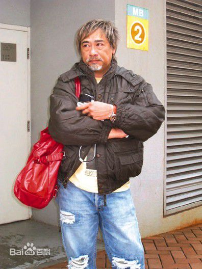 戚其义(Ki Yee Chik)前后照片