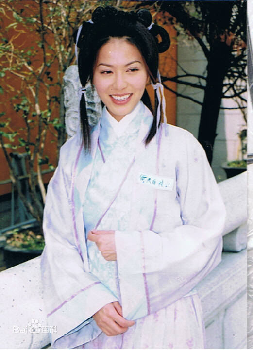 滕丽名(Joyce Tang)2001年《倚天屠龙记》剧照