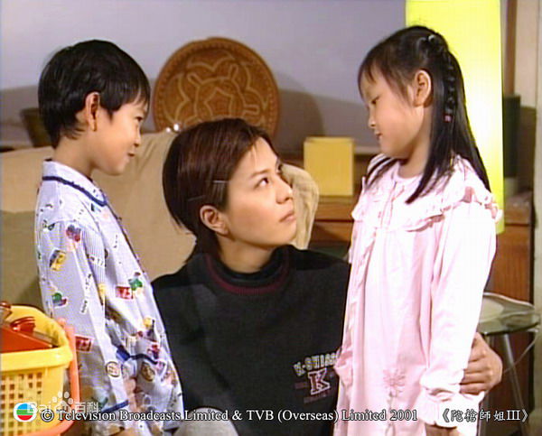 滕丽名(Joyce Tang)2004年《陀枪师姐4》最优质剧照