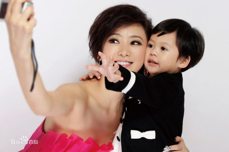 最新翁虹(Ewong ，Yvonne Yung Hung)性感图片