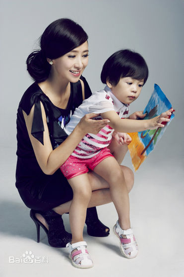 最新翁虹(Ewong ，Yvonne Yung Hung)性感图片