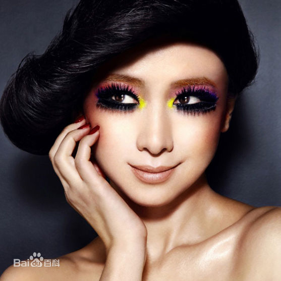 翁虹(Ewong ，Yvonne Yung Hung)逆生长女王图片图集