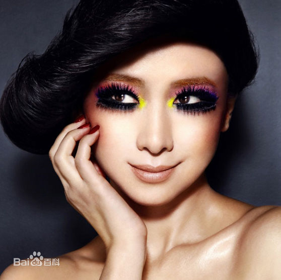 翁虹(Ewong ，Yvonne Yung Hung)逆生长女王图片图集