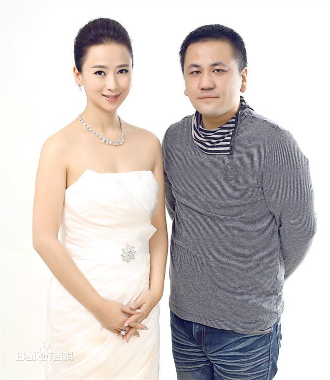 翁虹(Ewong ，Yvonne Yung Hung)慈善图片图册