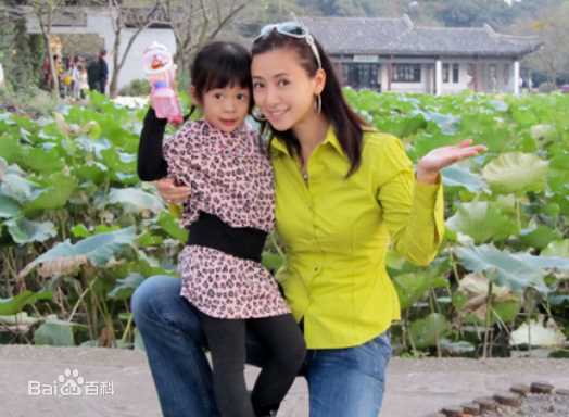 最全翁虹(Ewong ，Yvonne Yung Hung)精彩图册