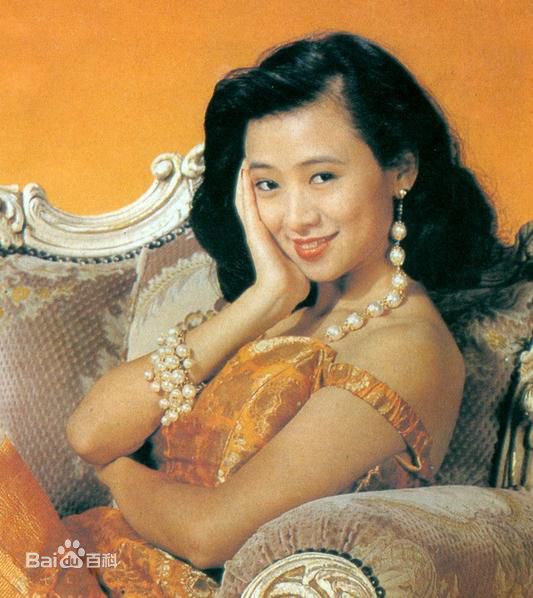 最新翁虹(Ewong ，Yvonne Yung Hung)精彩图册