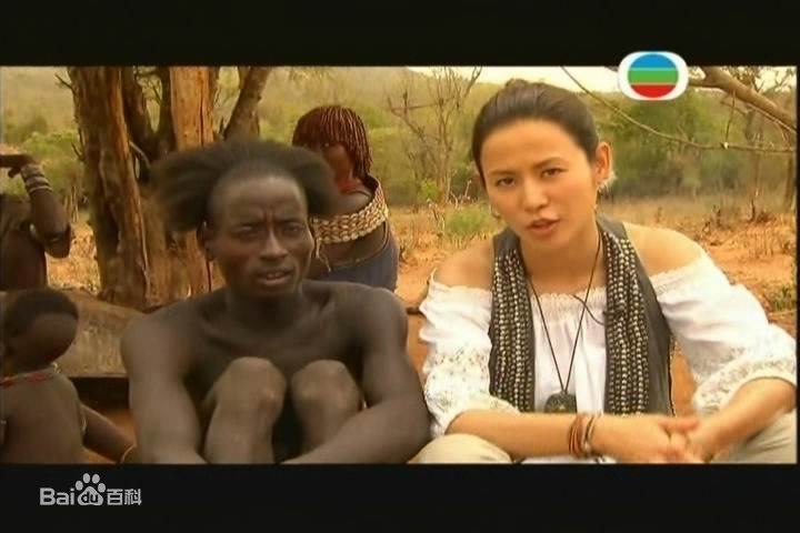 最新宣萱(Jessica Hester Hsuan)在2009年主持《活着》节目中的壁纸