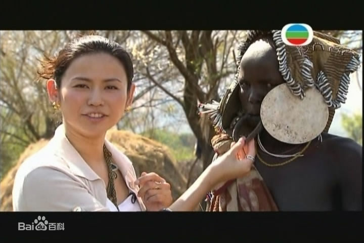 最新宣萱(Jessica Hester Hsuan)在2009年主持《活着》节目中的壁纸