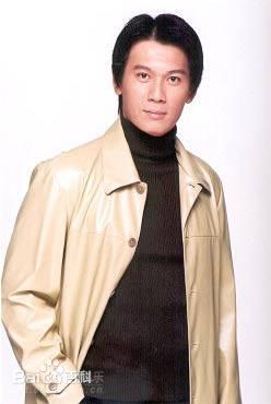 甄志强(YAN CHIKEUNG)生活照