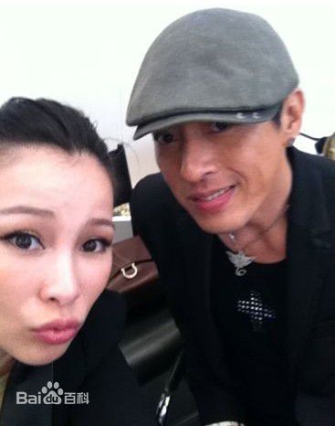 吕颂贤(Jackie Lui)生活照壁纸壁纸