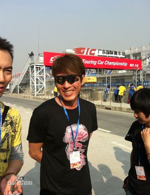 吕颂贤(Jackie Lui)生活照壁纸壁纸