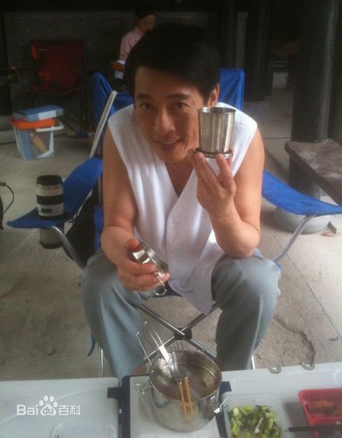 吕颂贤(Jackie Lui)生活照壁纸壁纸