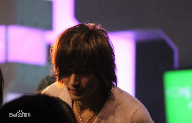 言承旭(Jerry Yan)2010年12月20日录制快乐大本营图册