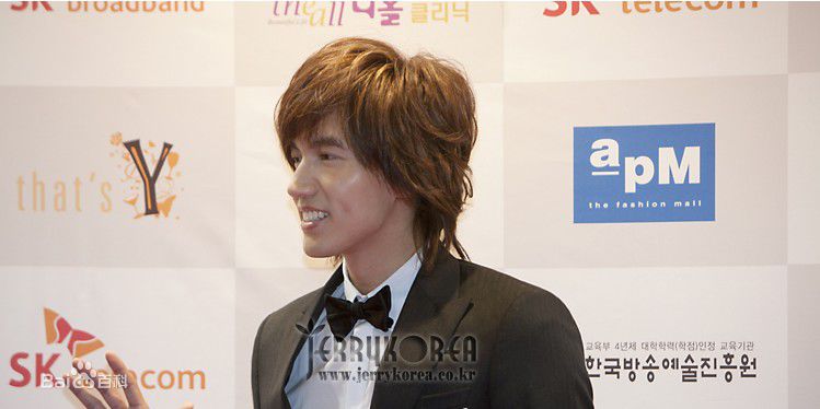 言承旭(Jerry Yan)韩国2011年亚洲模特儿颁奖典礼性感图片图集