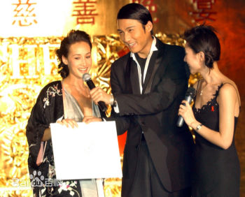 李美琪(Margaret Denise Quigley；Ly M  K （越南文）)麦琪Q的合影前后照片