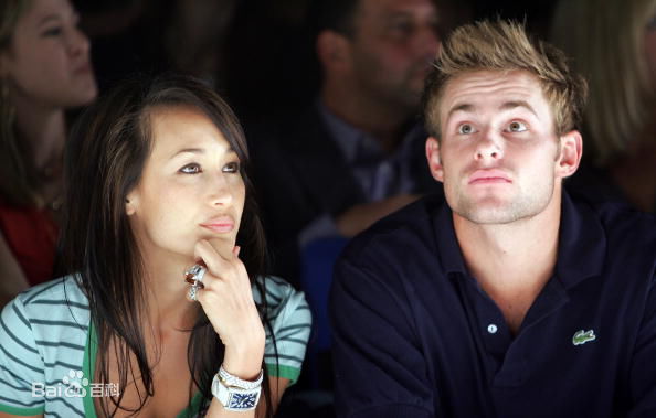 李美琪(Margaret Denise Quigley；Ly M  K （越南文）)麦琪Q的合影前后照片