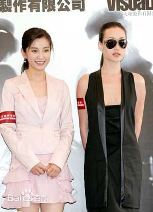 李美琪(Margaret Denise Quigley；Ly M  K （越南文）)麦琪Q的合影前后照片