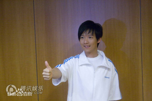 陈庆祥(Tan Kheng Seong)阿牛画册前后照片