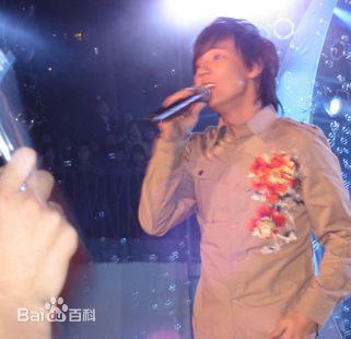 陈庆祥(Tan Kheng Seong)阿牛 演唱会性感图片图集