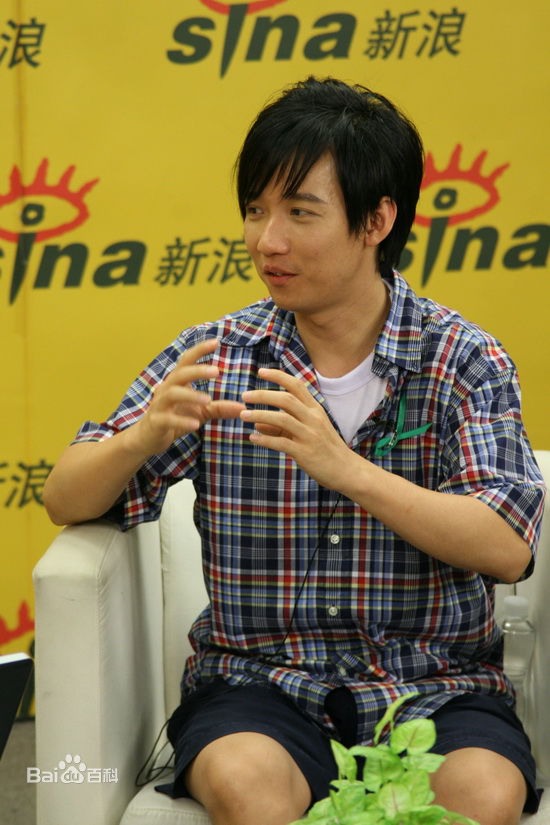 陈庆祥(Tan Kheng Seong)做客某网站壁纸壁纸