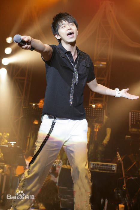 光良（艺名）(Michael Wong)出席活动素颜照壁纸