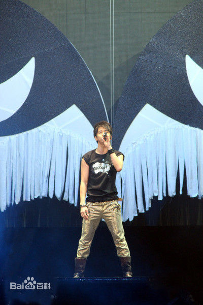 光良（艺名）(Michael Wong)出席活动素颜照壁纸