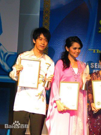 光良（艺名）(Michael Wong)出席活动素颜照壁纸